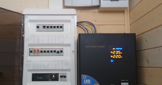 Установка и подключение стабилизаторов напряжения от 567 руб в Лиски - ЭлектроЛск
